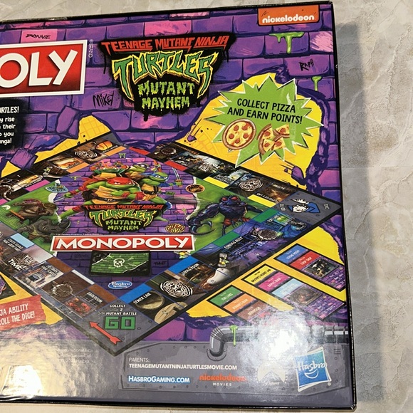Monopoly Teenage Mutant Ninja Turtles Mutant Mayhem Game - Picture 9 of 13